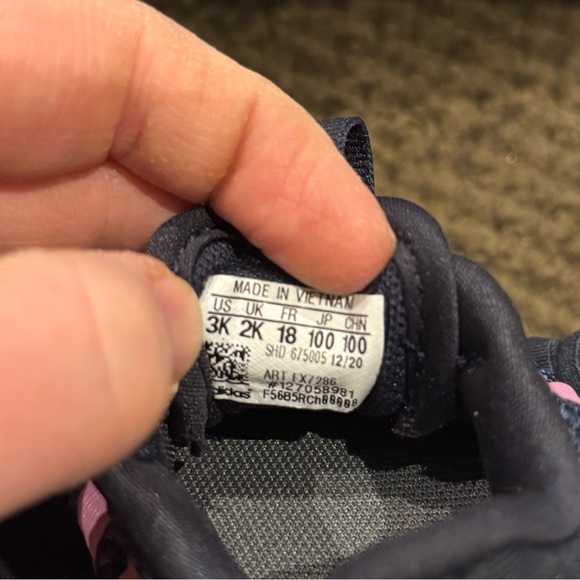 Adidas Sneakers with Classic Silhouette - Picture 7 of 7